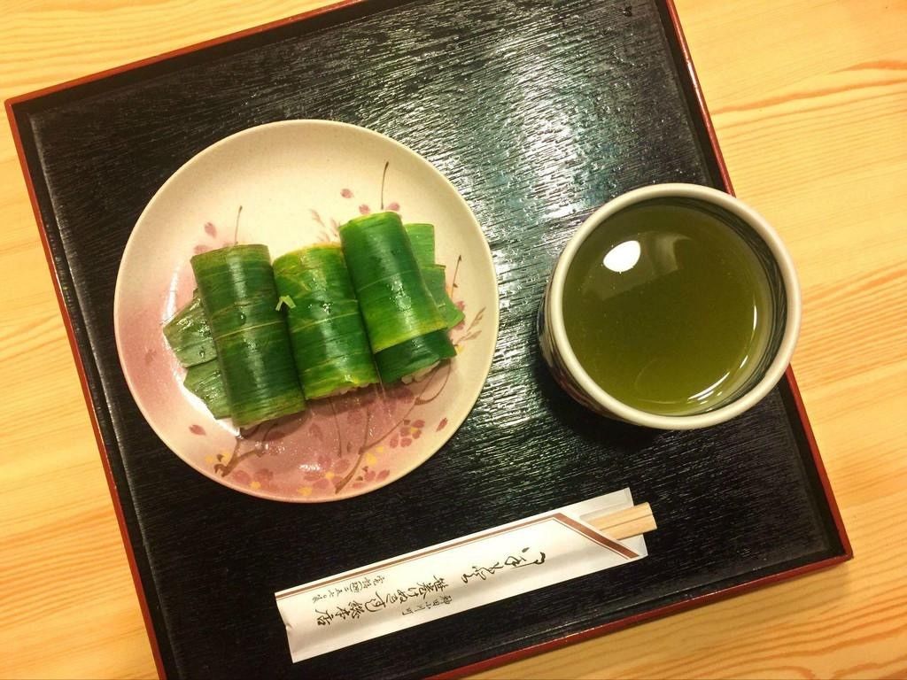 5-7cm Plate Decorative Accessory Vacuum Packed Fresh Bamboo Leaves for Sashimi